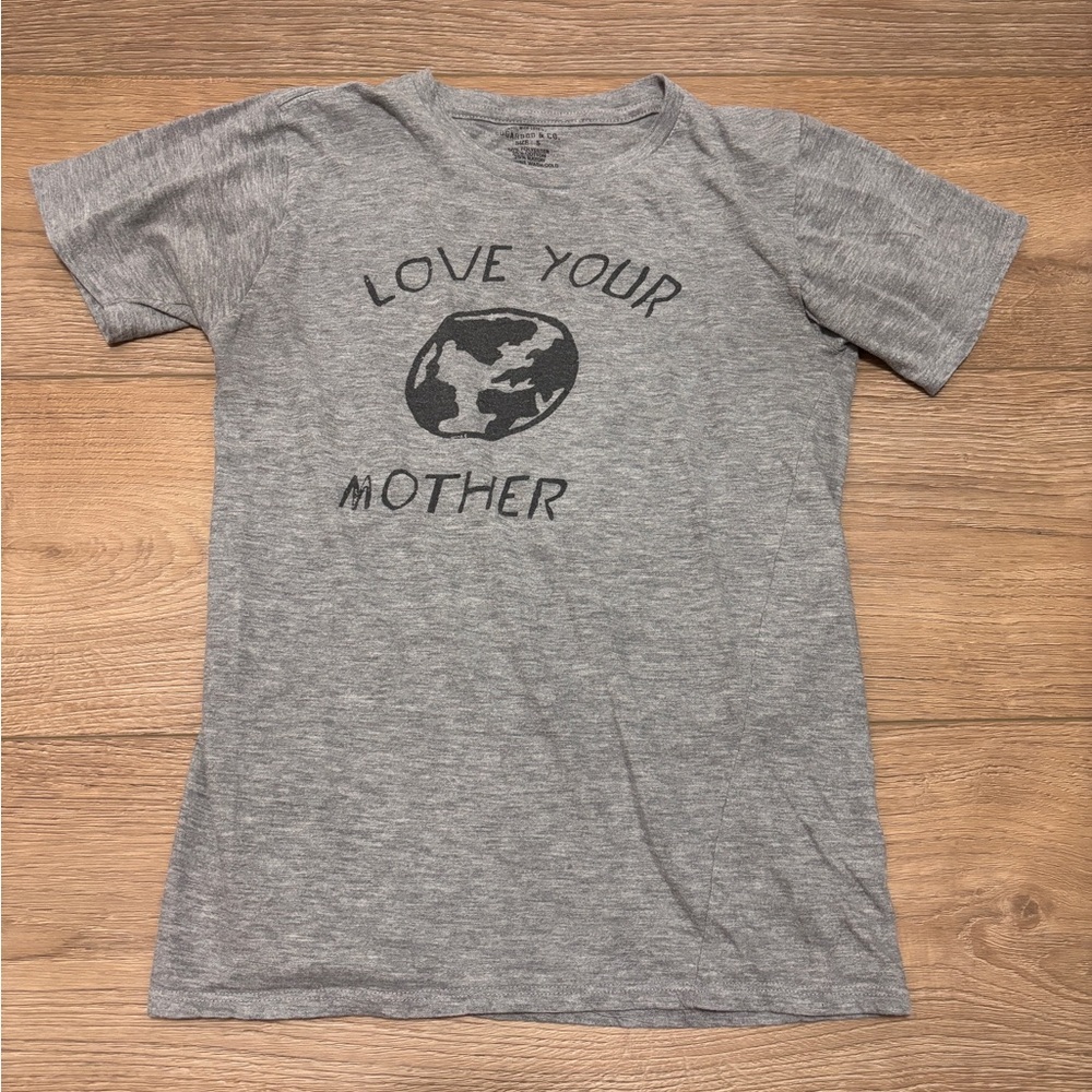 Women’s Small Sugarboo & co Love Your Mother Earth T-Shirt